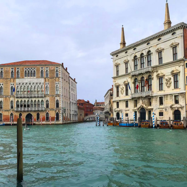 scorcio Canal Grande con ripresa su Palazzi